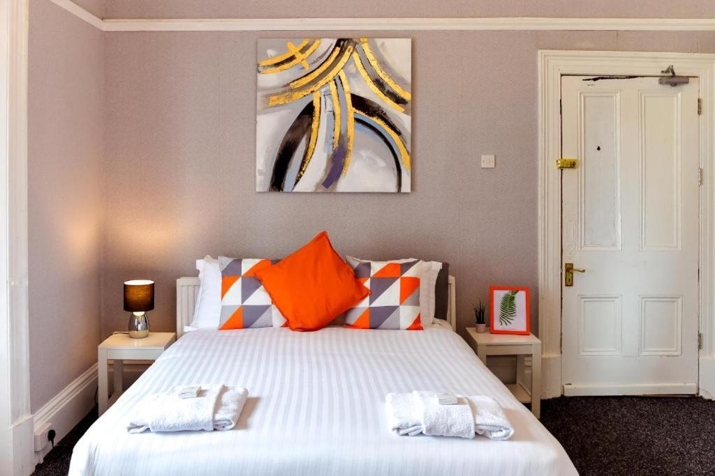 The Alexander - By Tifa Stays Swansea Exterior foto